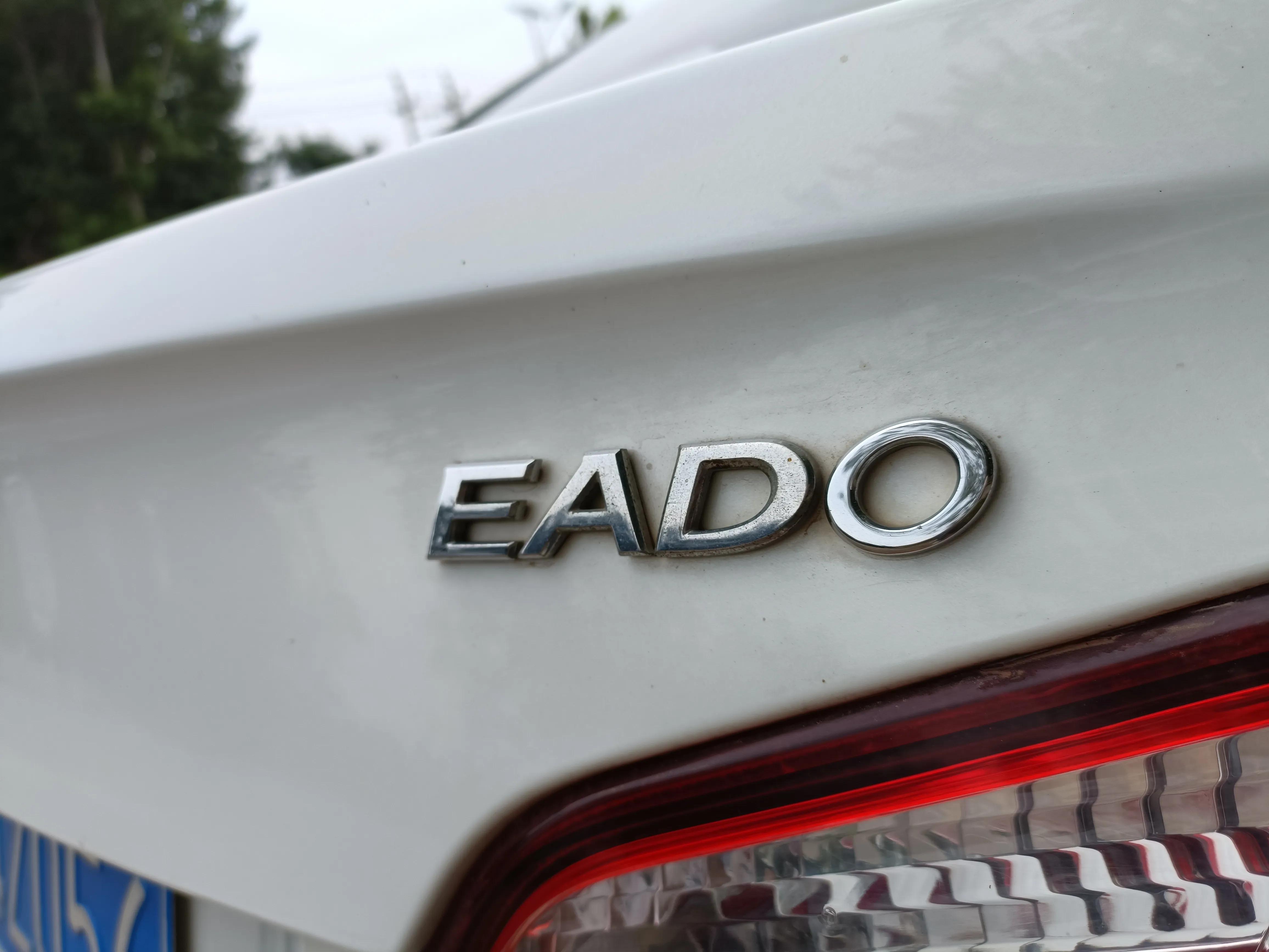 逸动和轩逸哪个乘坐空间大,逸动dct旗舰型乘坐感受