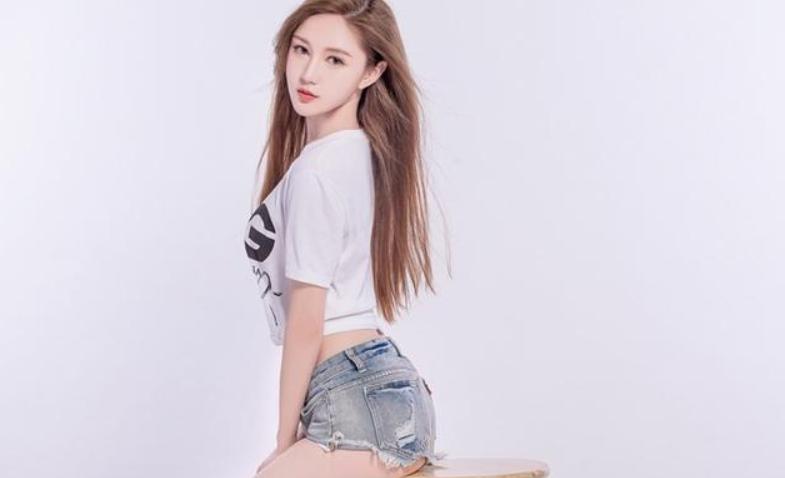 同桌小美成熊猫一姐，星光盛典艳压群雄豪收超1500万！