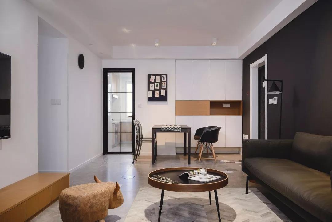 摩卡灰地砖客厅效果图,灰咖色客厅地砖装饰效果