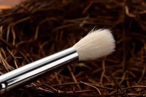 我都不敢想象化完妆后有多好看,化完妆丑了