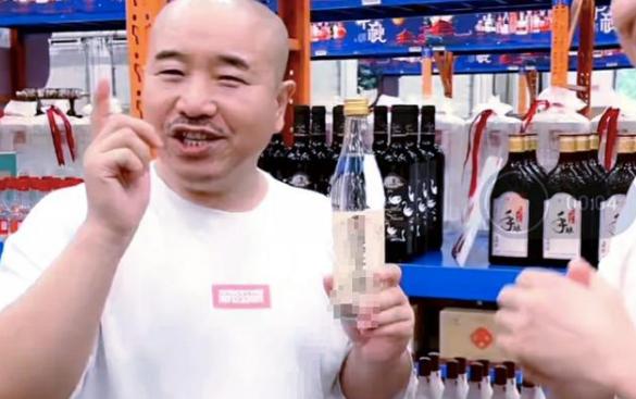 赵本山徒弟王小利最近的视频,赵本山徒弟王小利身价有多少钱