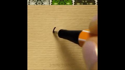 圣诞节快到了想用卡纸做个圣诞树,给老师圣诞贺卡