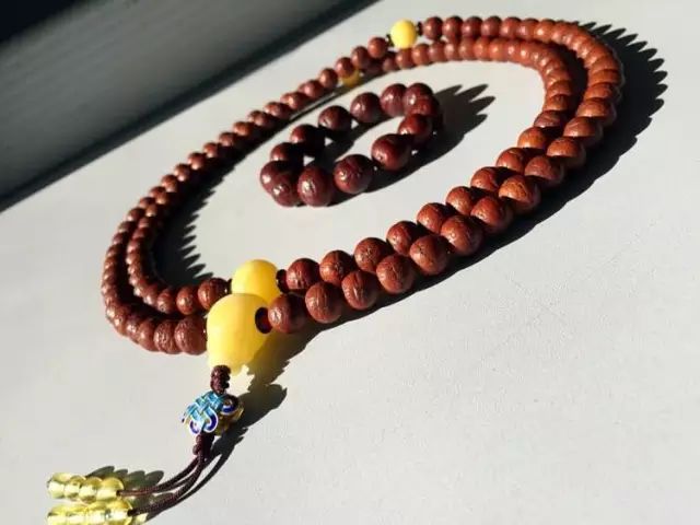 文玩手串刚开始买哪个比较好,新手最适合入手的文玩手串价位