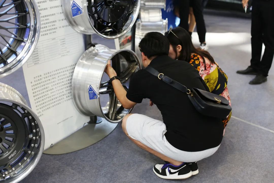 mmx轮毂定制效果图,mmx轮毂定制