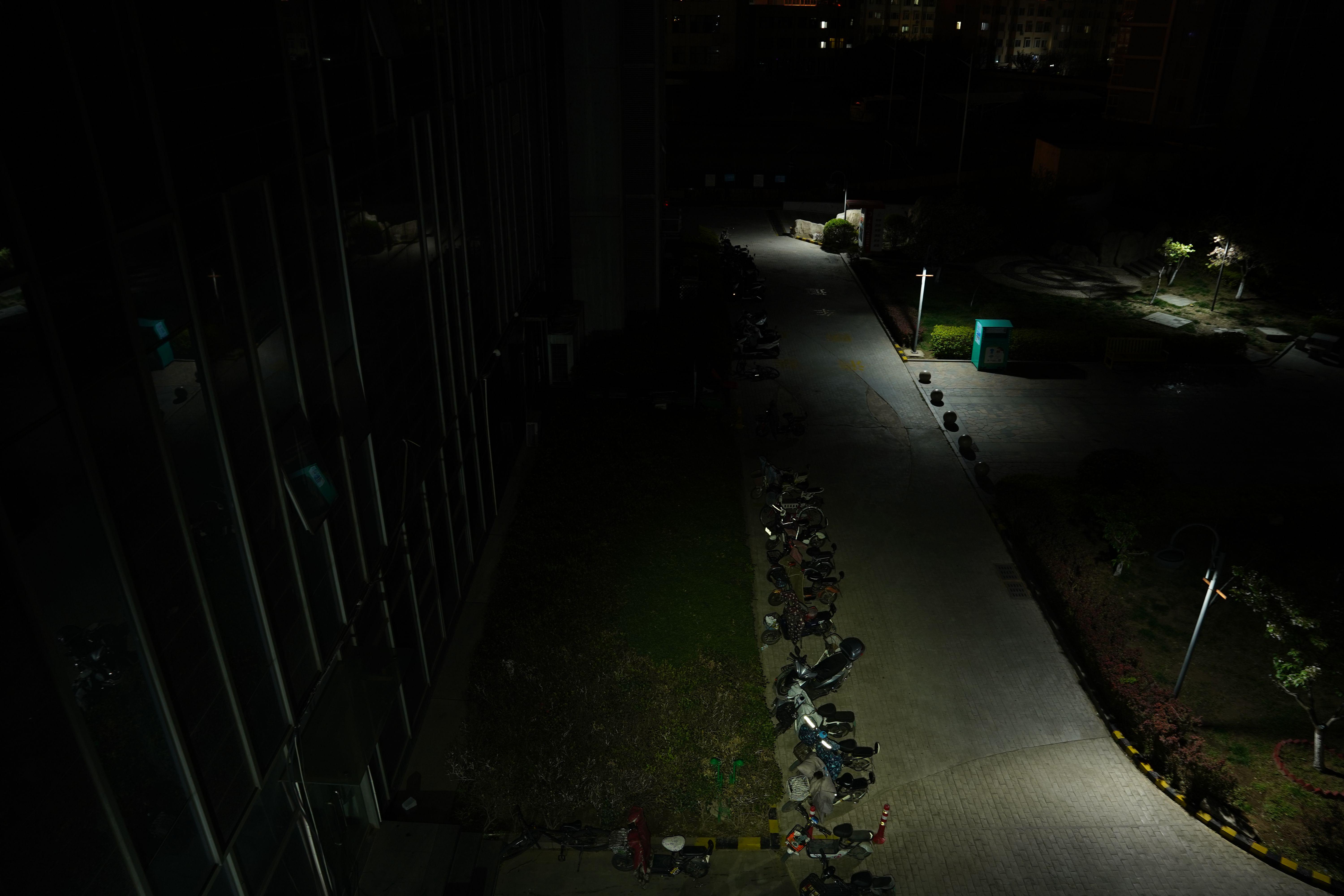 把手电筒做得和TWS耳机一样——指挥家Baton3尊享版