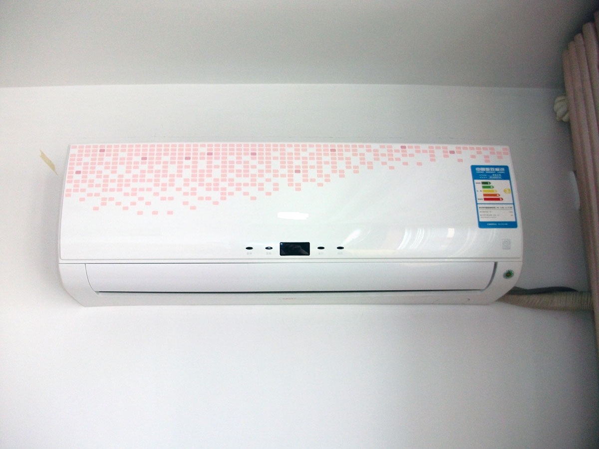 夏季空调清洗的正确方法,夏季空调师傅清洗的正确方法