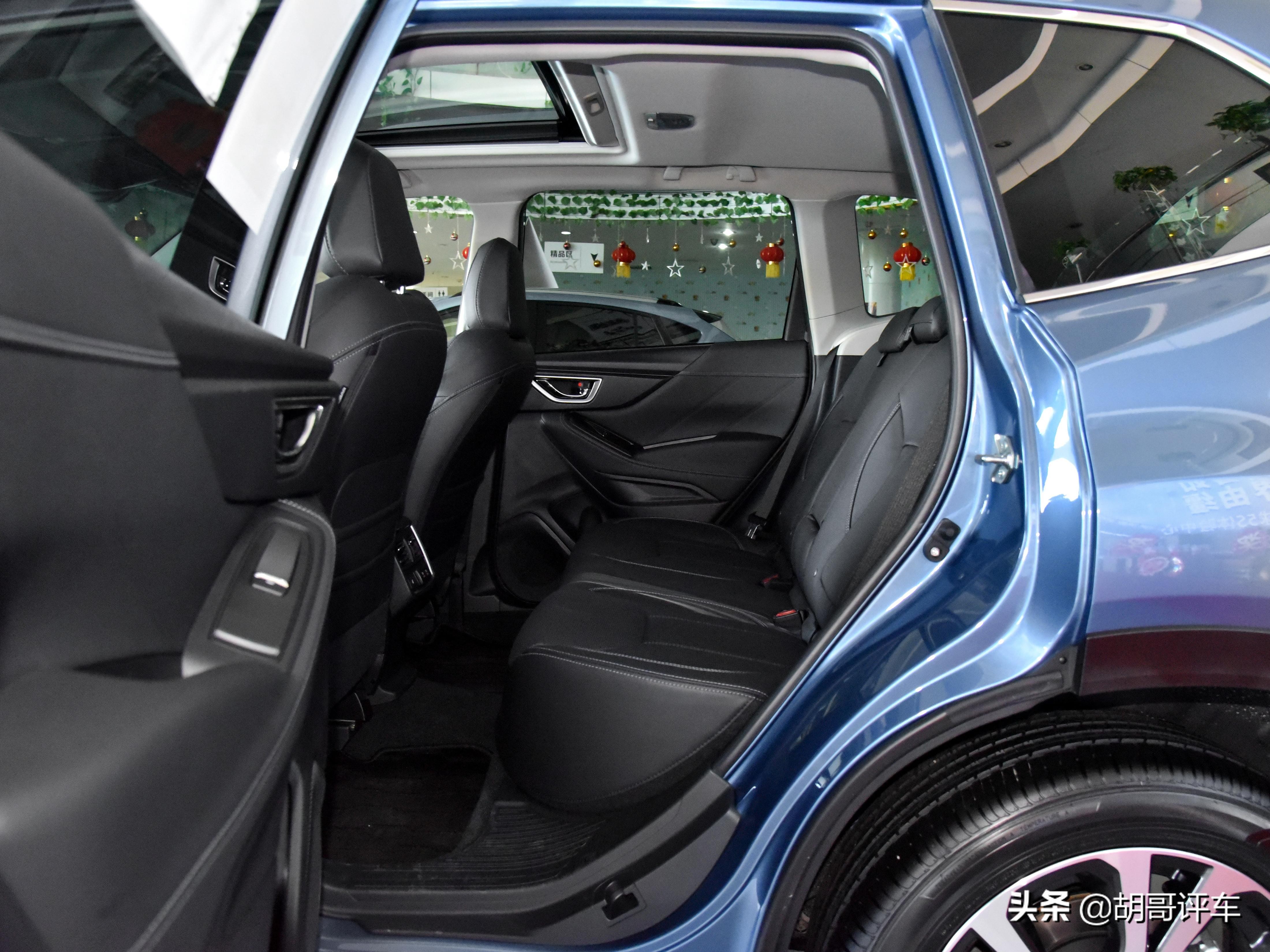 全系水平对置发动机，做工用料很良心，实拍斯巴鲁森林人