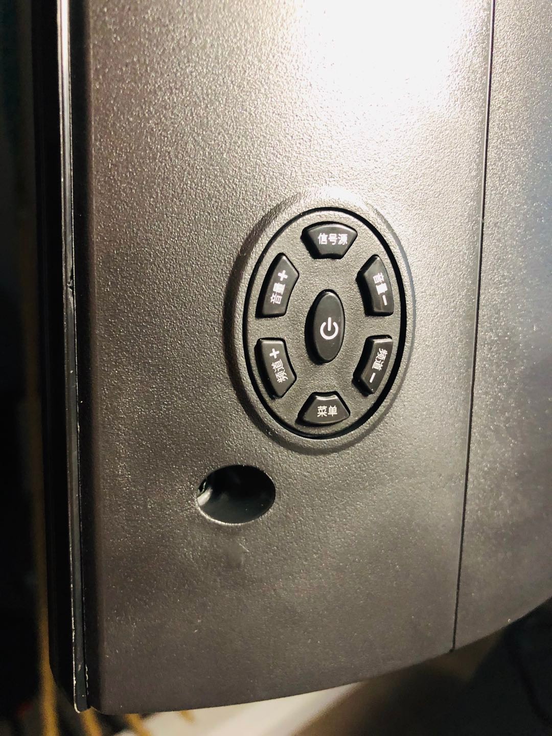 2000元以内买什么电视好用又实惠,2000元左右最值得购买的电视