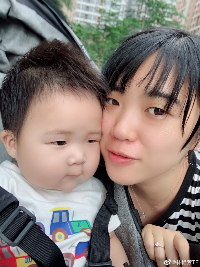 亚洲飞人之子！不到1岁腿已经这么粗了小天天速度优势亦可期