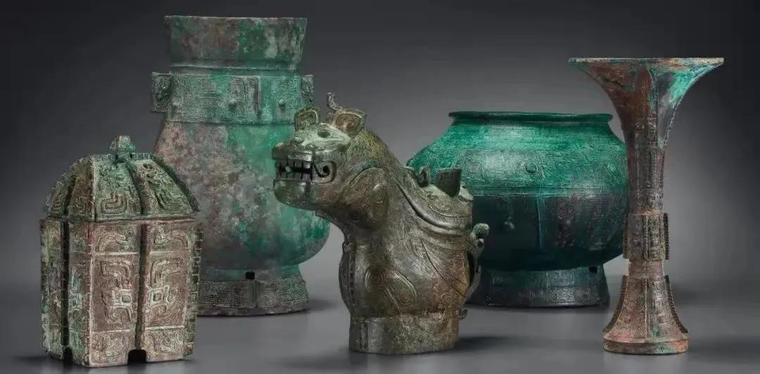 商晚期青铜器龙形觥图文,商代鸟兽纹觥