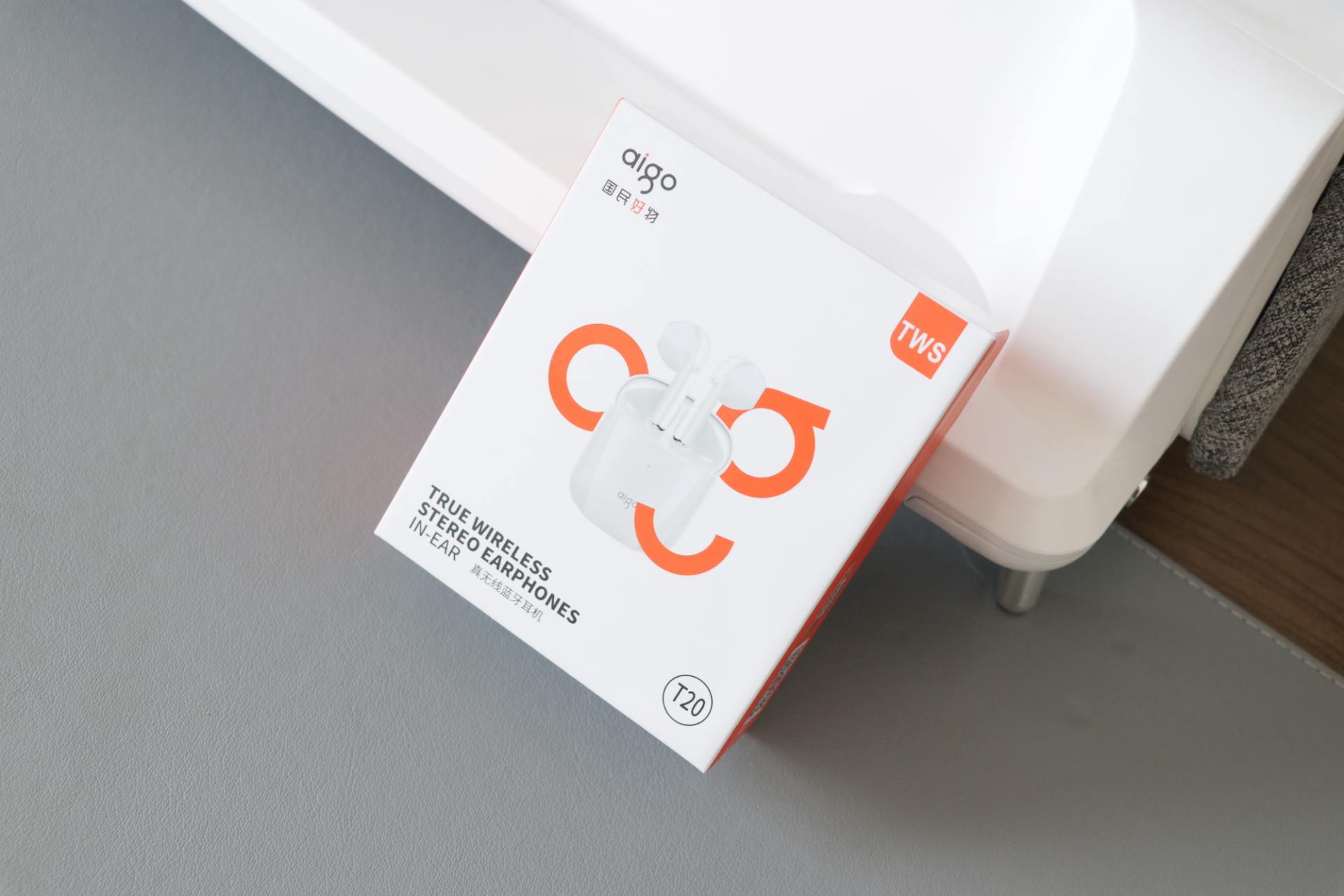 aigot23蓝牙耳机,aigo耳机t20和t30哪个好