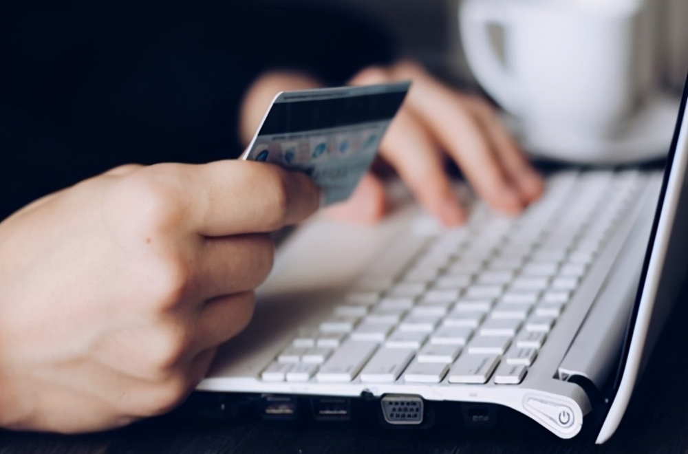 个体户给员工交社保算职工社保吗,个体户社保怎么办理