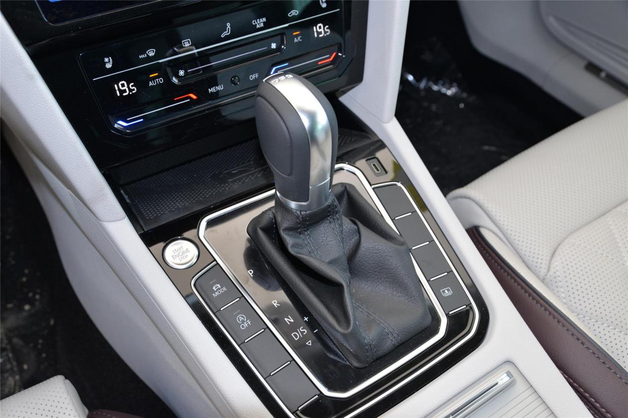 迈腾为啥不如君越,迈腾为什么不抗撞