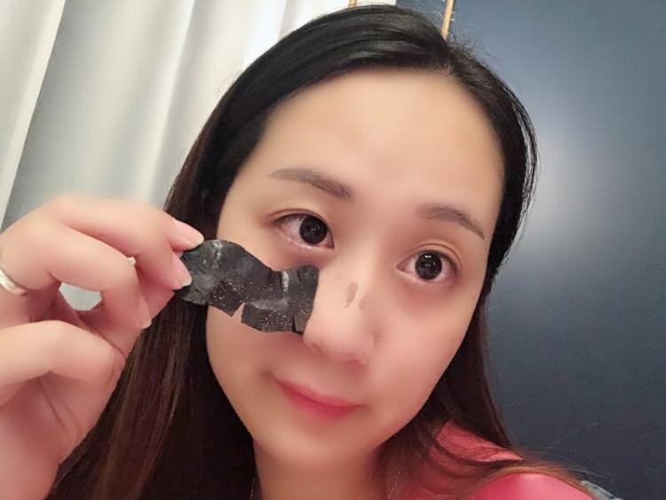 毛孔粗大有黑头适合什么粉底液,遮盖粗大毛孔黑头用什么粉底液