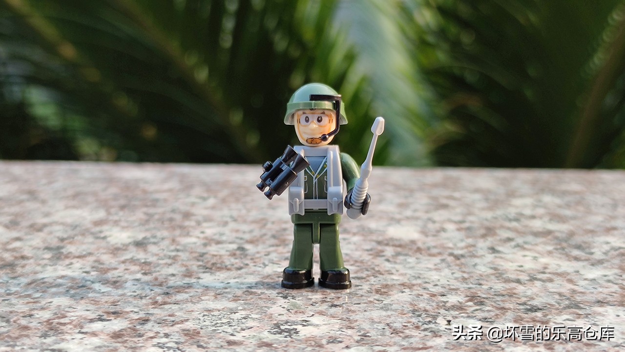 cobi积木坦克世界联名款开箱,坦克世界strv103b值得玩吗