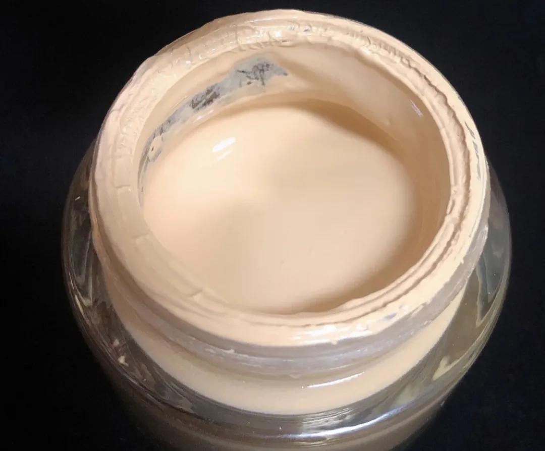 堪比大牌的11种平价粉底液 (公认好用的6款大牌粉底液)