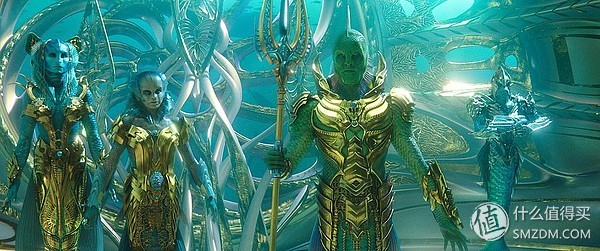 看腻了小鲜肉？《海王》凭肌肉和女神实现口碑逆袭：DC漫改指南