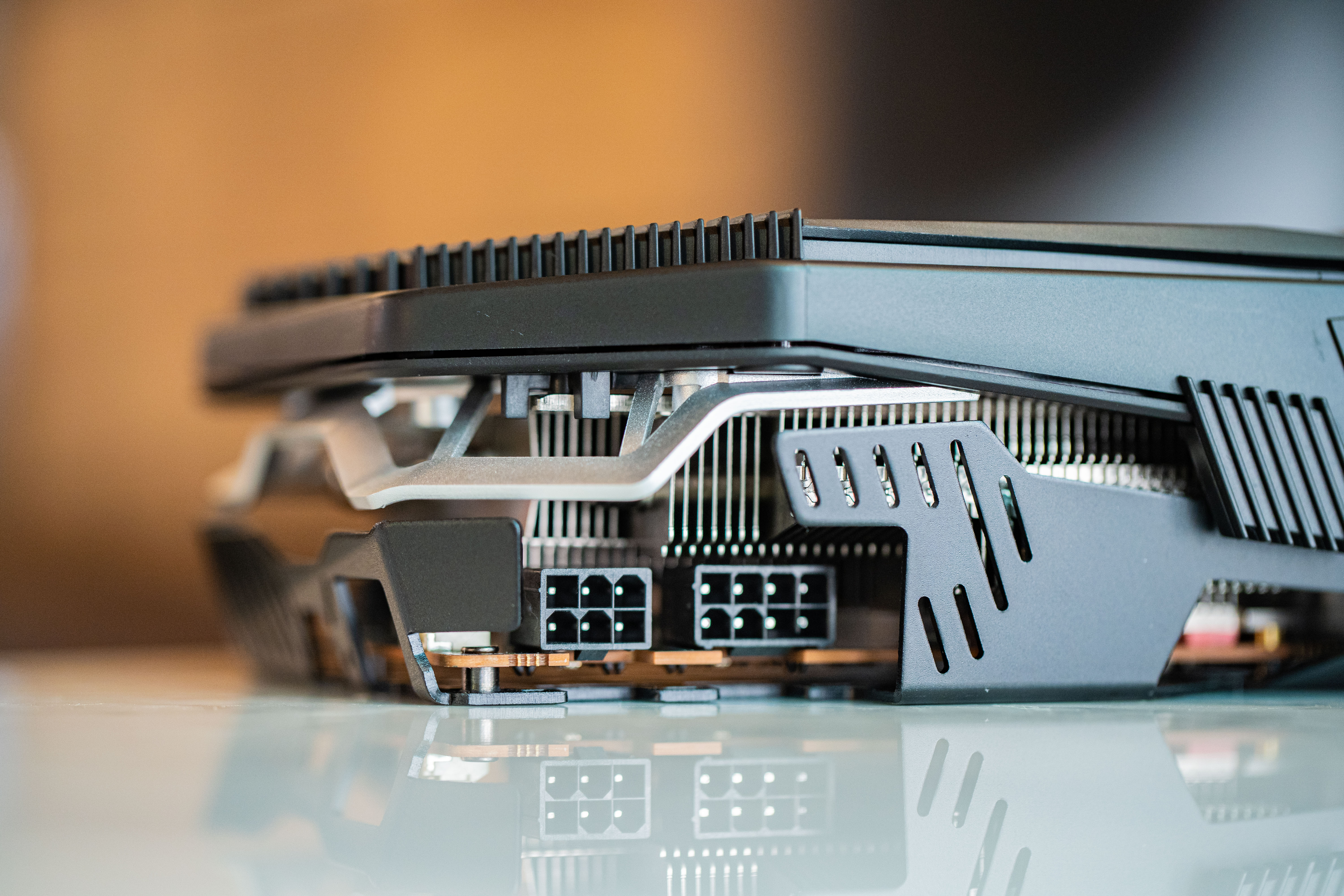 讯景rx5700战狼版相当于什么显卡,讯景rx580黑狼版相当于什么显卡