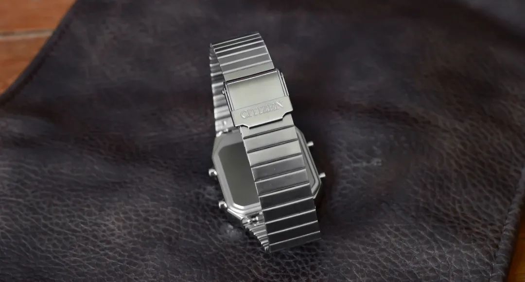 西铁城Ana-DigiTemp:怪异与奇妙的结合体