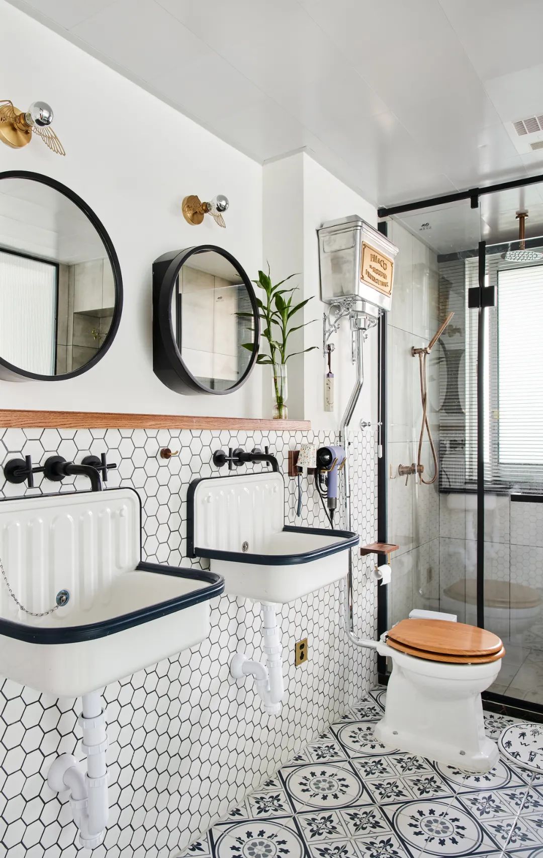 邻居秀家|细节控的家有多治愈?单凭她家开关就能出圈了