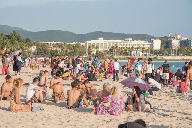 三亚哪里的海景最美,三亚的海边夜景真的很美