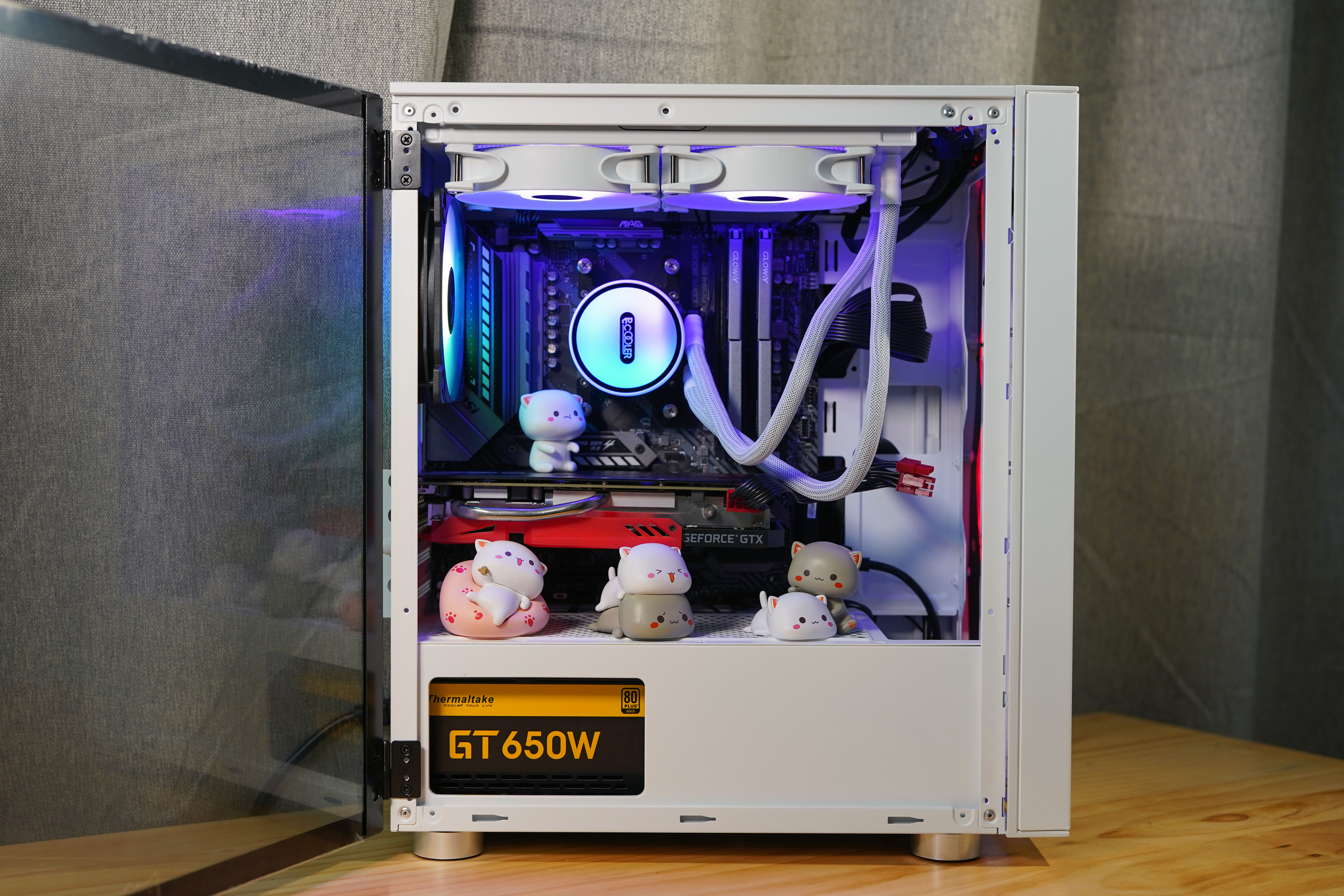 超频三白色光域机箱散热怎么样,超频3光愈2机箱测评