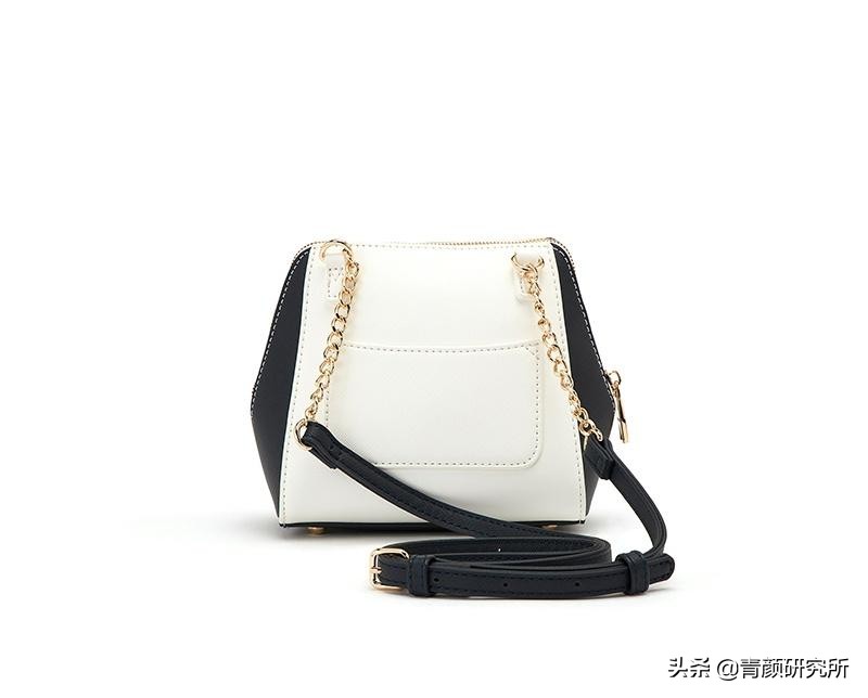 轻奢小众包包种草好看高级不撞款,10款时尚圈最受宠的轻奢包包