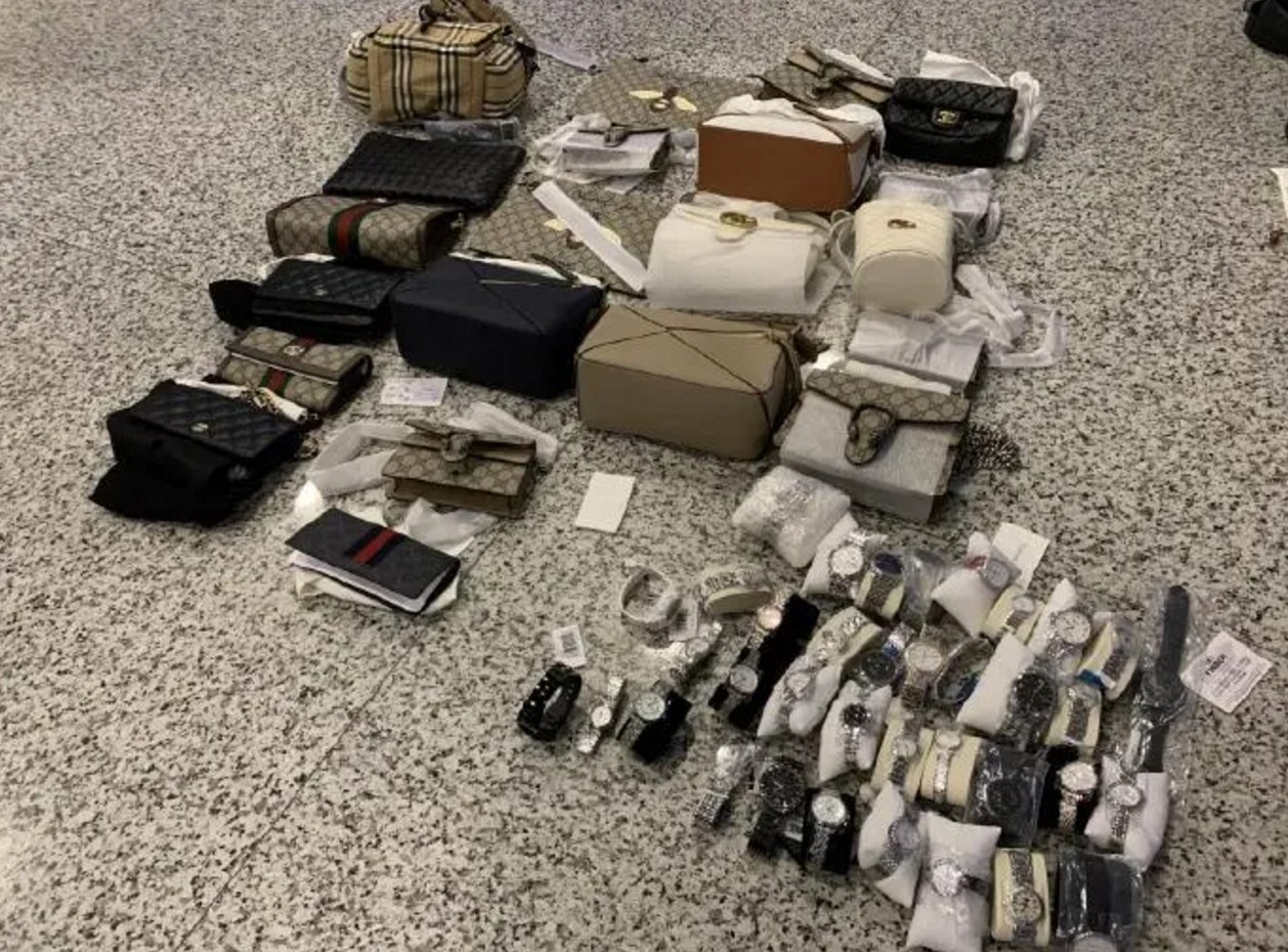 代购10000被抓怎么处罚,一个代购被判刑四年罚款一百万