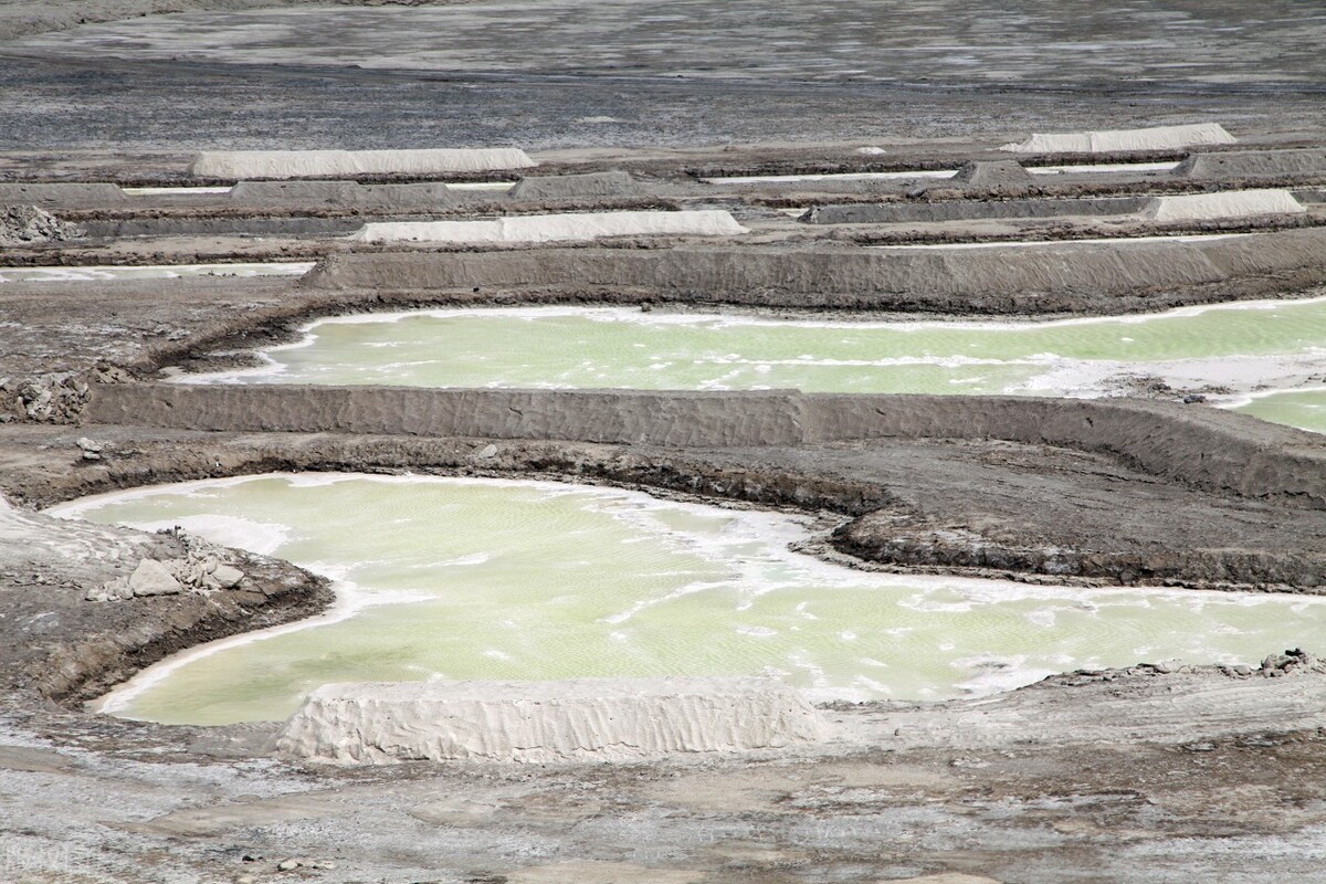 致命的咸：达坂城盐湖之味