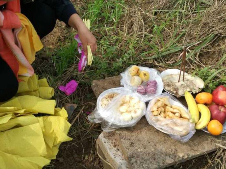祭祀烧纸钱有讲究吗,在家祭祀烧的纸钱怎么处理