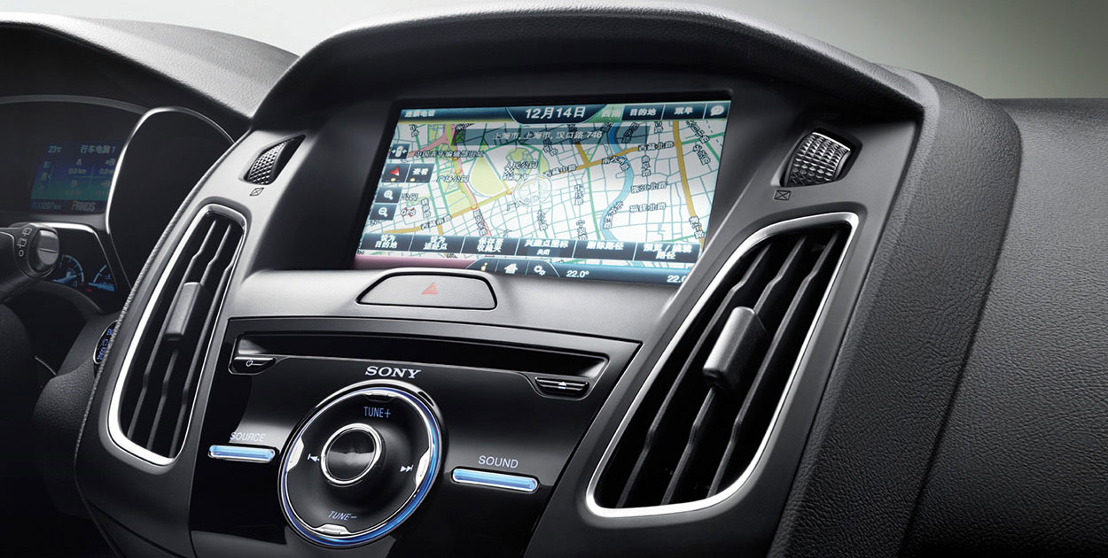 小贾买了一辆福克斯，开了两年听听她怎么评价这车