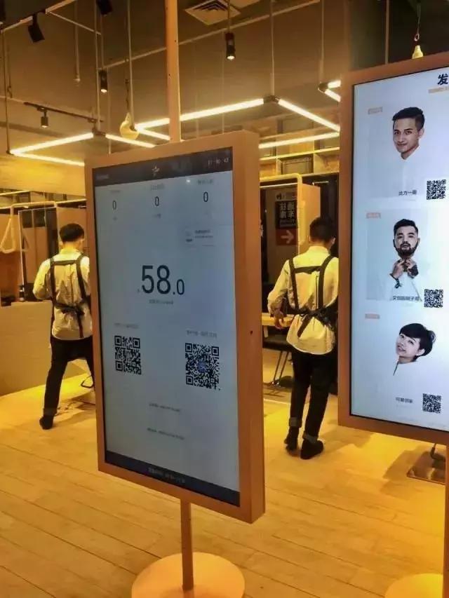 不洗头、不办卡！15分钟剪一个头，20㎡理发店月营收10万元