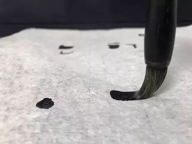 新手写毛笔字应该怎样开始,怎样初练毛笔字