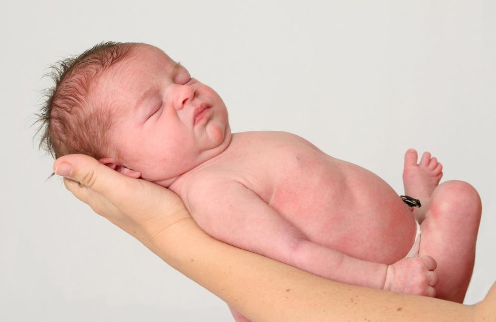 2斤早产儿智力发育,早产儿有脑损伤会影响智力发育吗