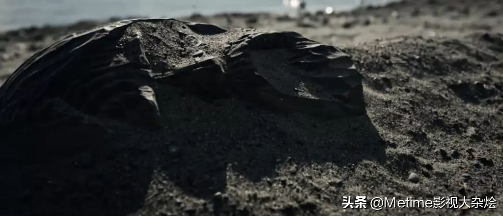 《美国众神》第二季：很多人说它主打大尺度，远不止这么简单