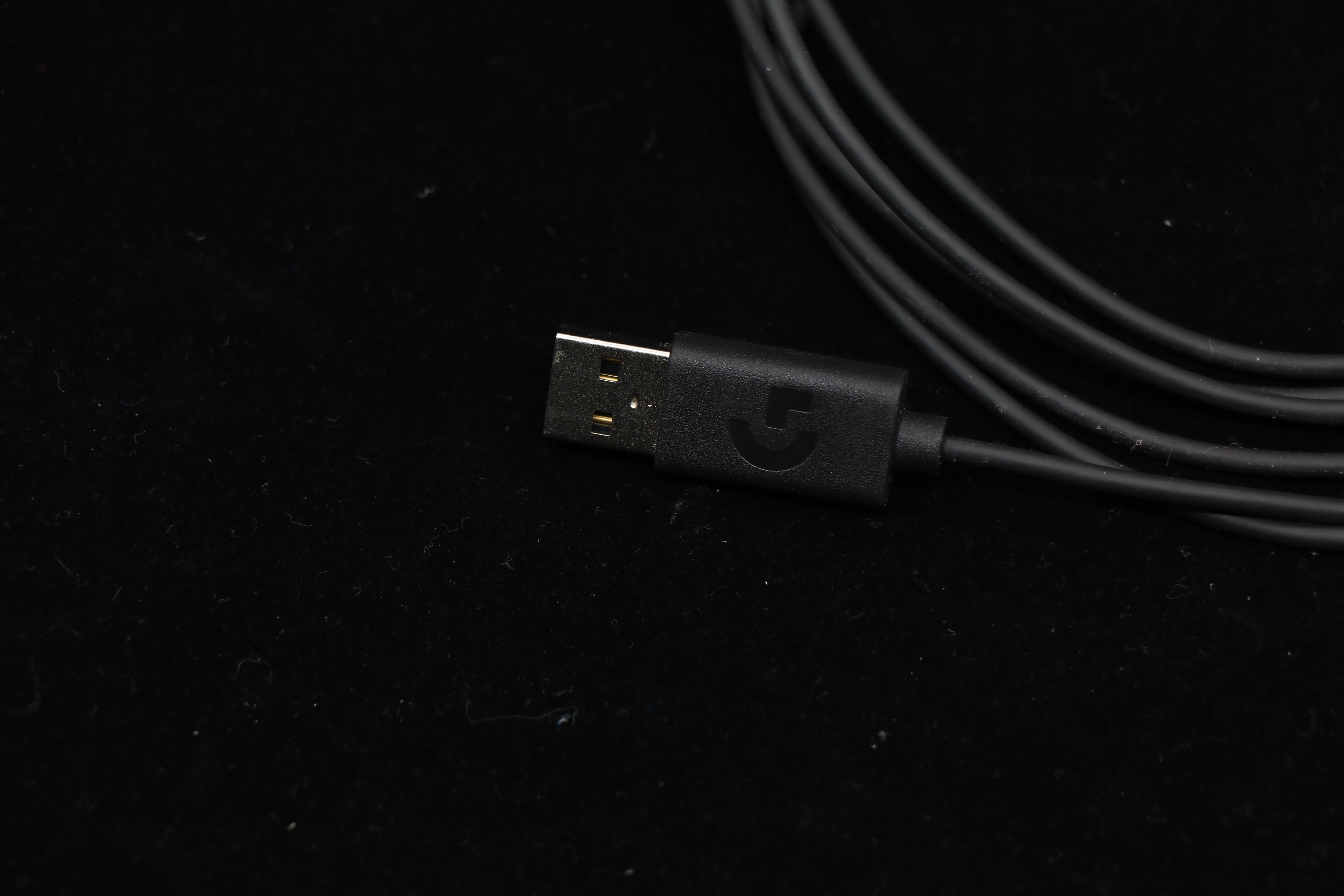 罗技G102电竞鼠标优点跟缺点,罗技g102是大鼠标还是小鼠标