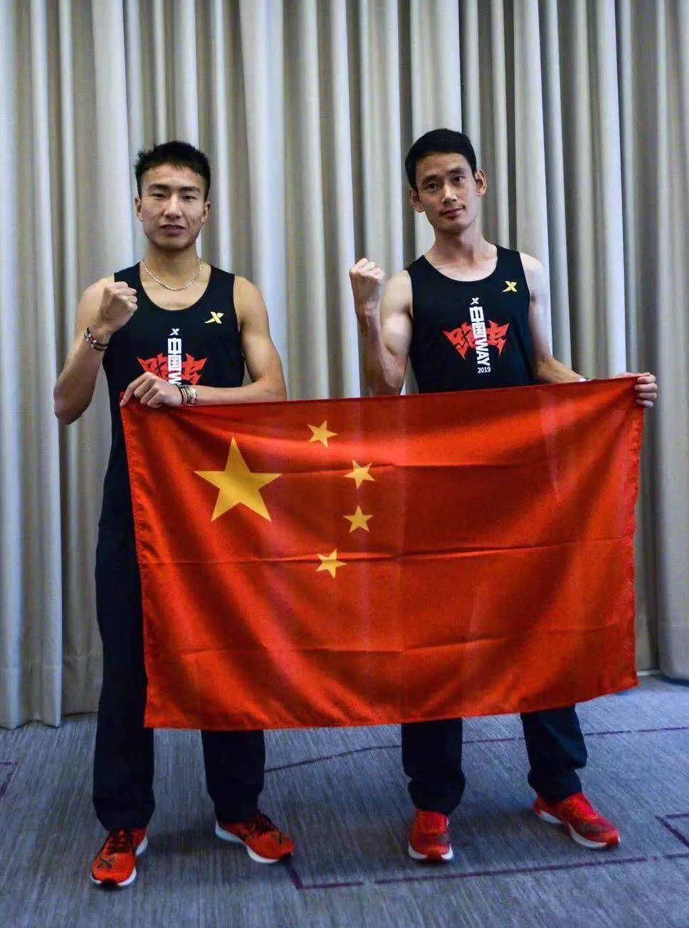 2022彭建华上海马拉松成绩,南京马拉松彭建华夺冠跑进210