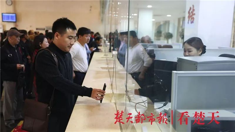 取消纸质火车票之后如何乘坐火车,纸质火车票彻底取消了吗