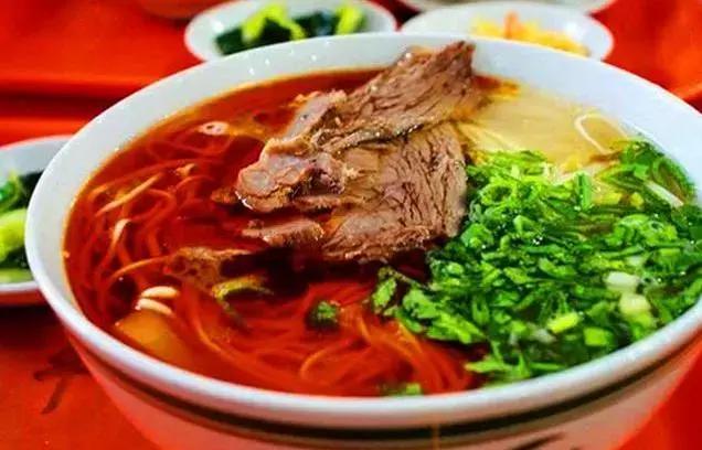 兰马跑团周末常规跑进行中,周日跑个半马说说