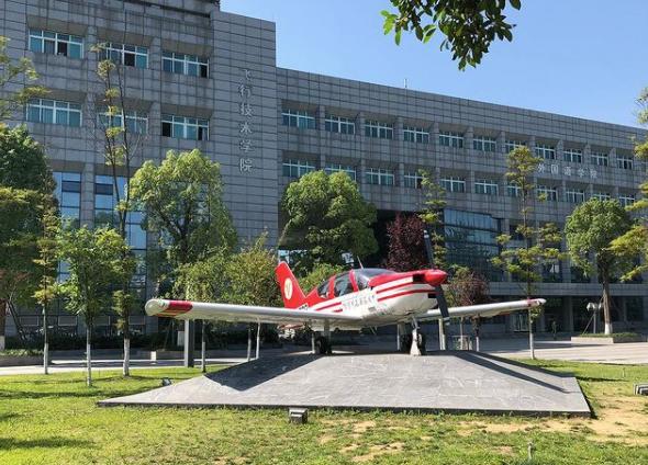 2020机长月薪,中国机长2020