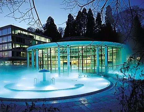 世界著名温泉,最好的温泉度假小镇