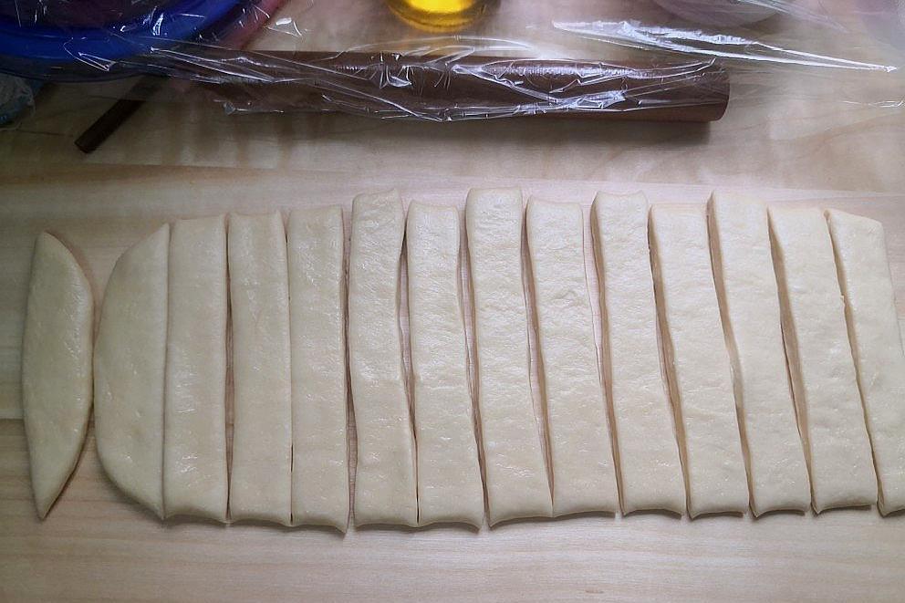 炸油条教程和配方无膨松剂,油条专用面粉炸油条的方法