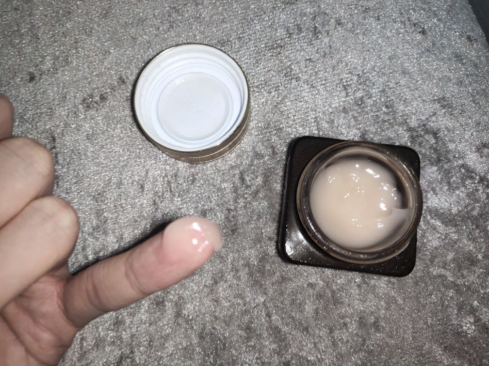 雅诗兰黛哪个眼霜去黑眼圈效果好,雅诗兰黛眼霜去黑眼圈效果比较好