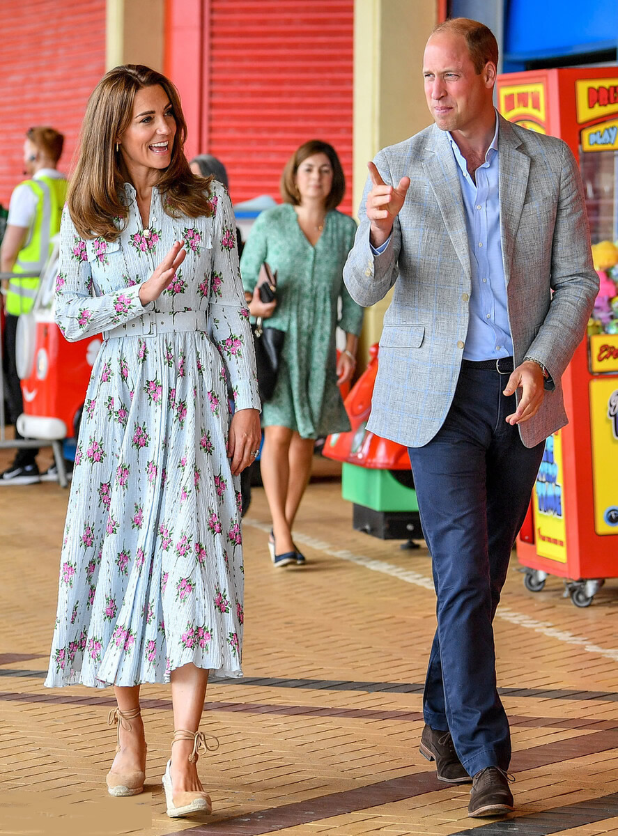 秋冬气质款连衣裙大衣,女士正装套装裙子