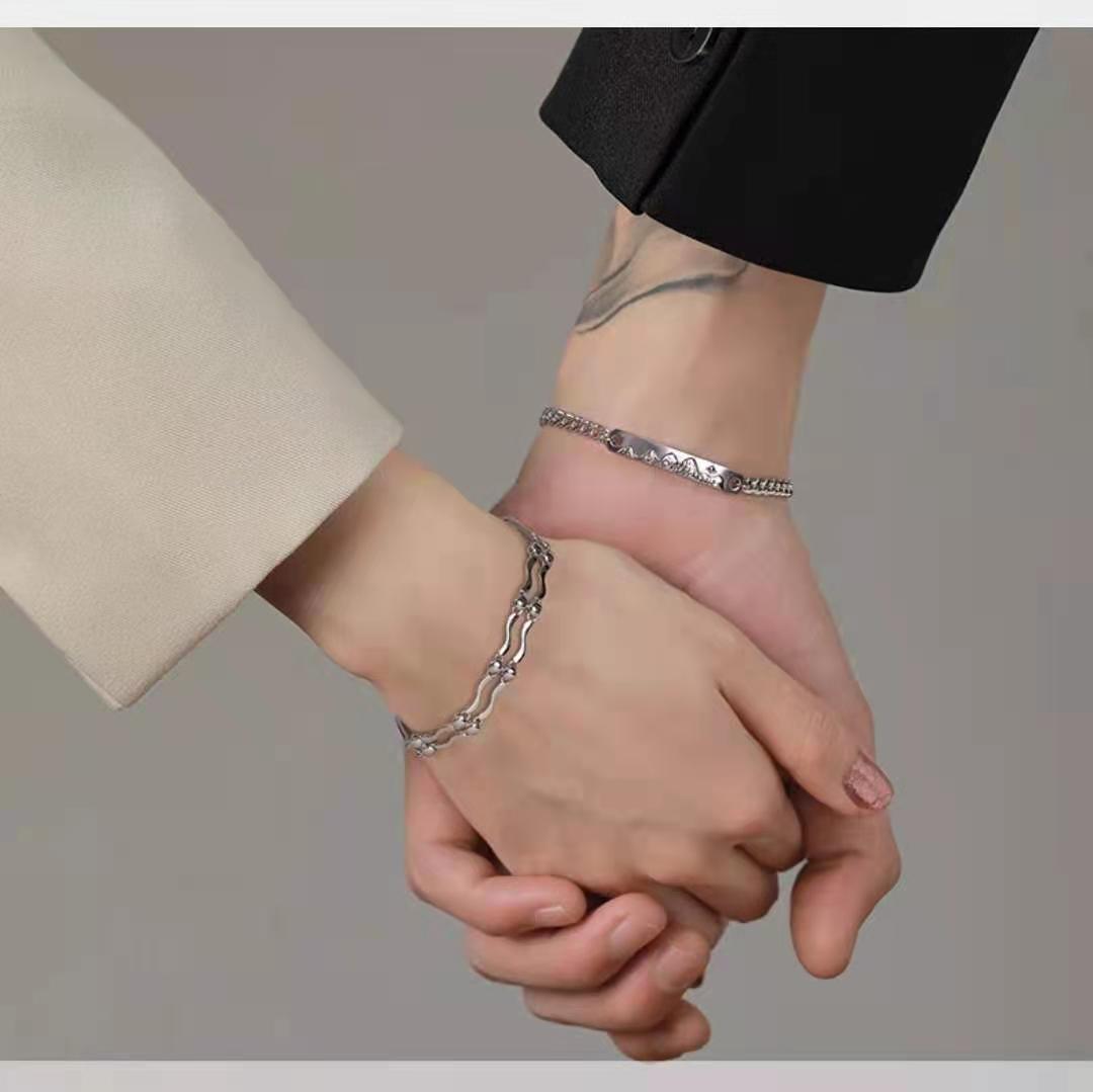 情侣手链感应发光,情侣手链品牌排行榜前十名