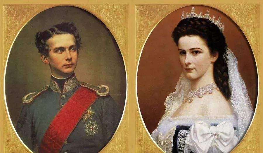 疯子在左，国王在右，城堡在中央——《疯王城堡》