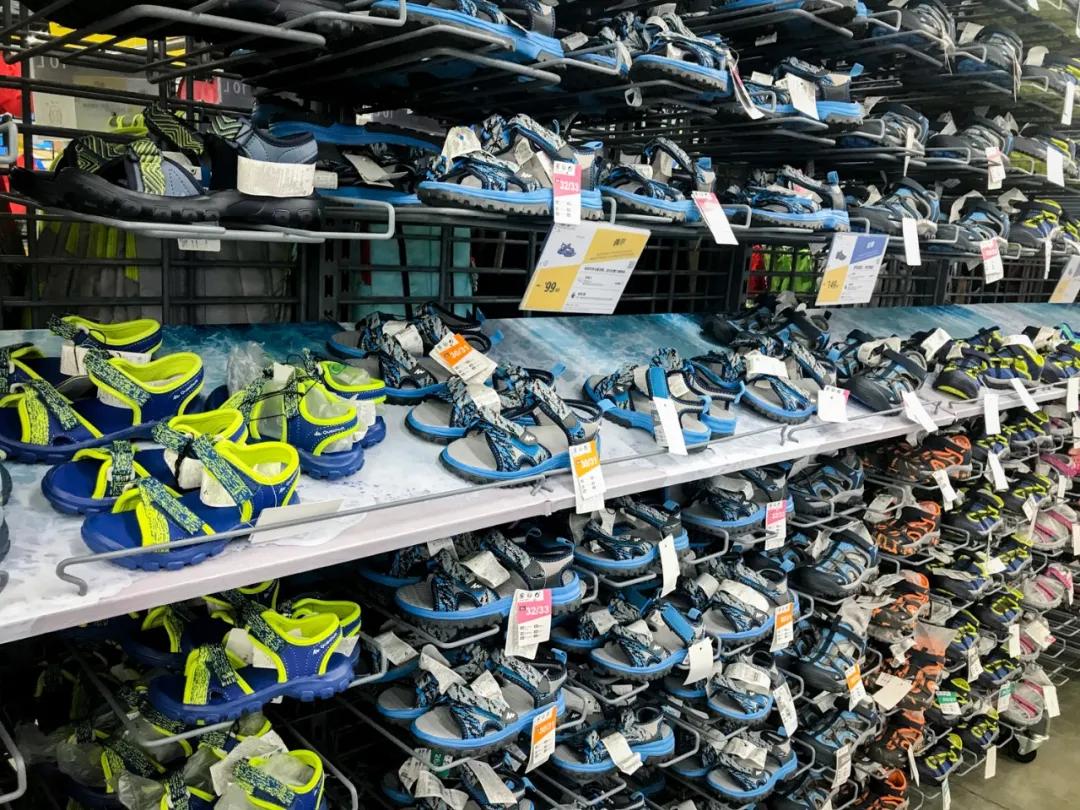 儿童哪一款凉鞋最好,哪个牌子的儿童凉鞋好穿推荐