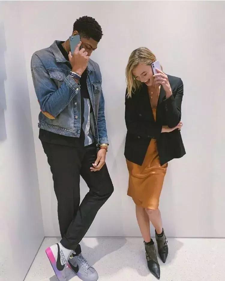 nba球员上脚pg5,nba球星上脚pg4藏青色