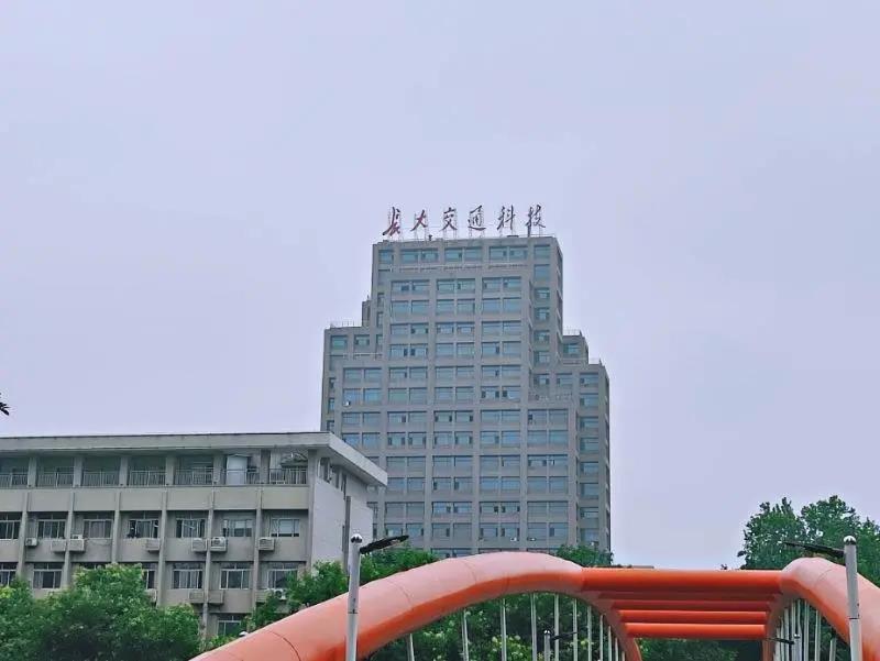 西安最豪华的大学图书馆,最豪华食堂大学