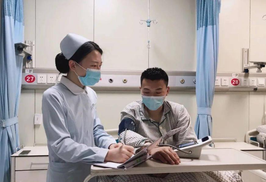 护理专科与本科有什么区别,护理本科和专科的区别在哪里